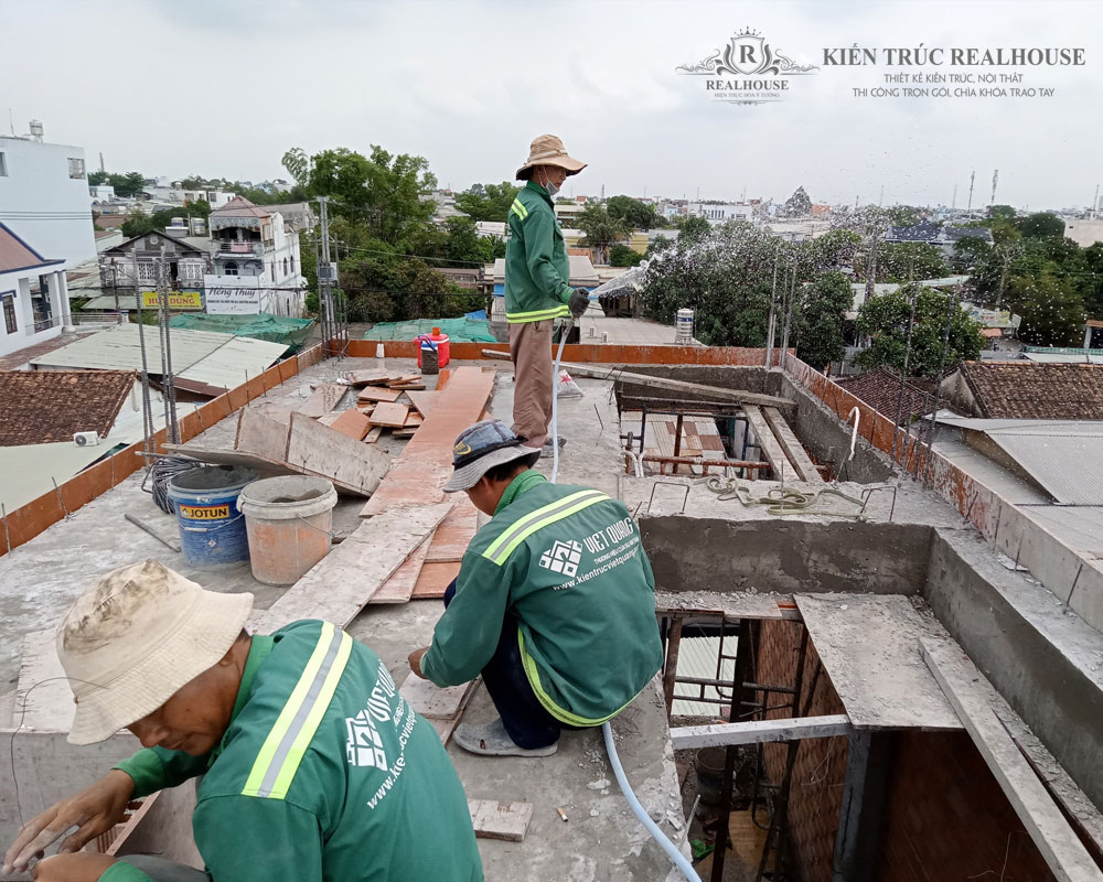 Cac-yeu-to-anh-huong-den-don-gia-thi-cong-phan-tho-1-realhouse