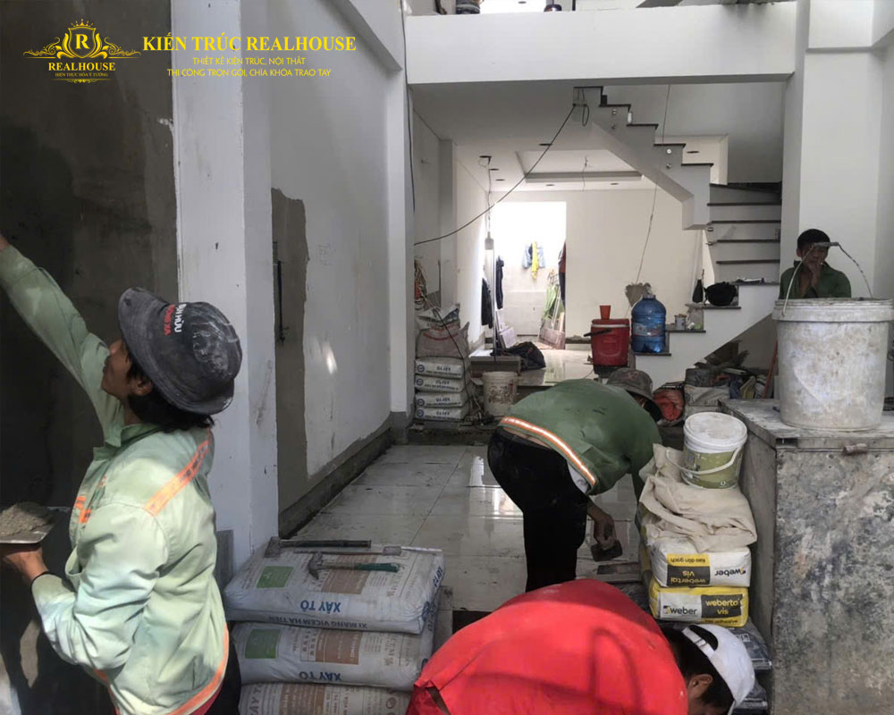 Cac-yeu-to-anh-huong-den-gia-xay-nha-chia-khoa-trao-tay-1-realhouse