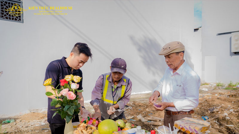 Muon-tuoi-lam-nha-co-tot-khong-cach-muon-tuoi-dung-phong-thuy-1-realhouse