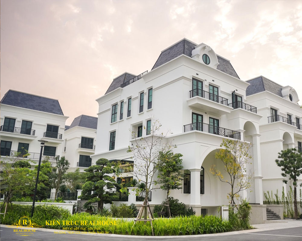 Tai-sao-can-phai-xem-tuoi-truoc-khi-lam-nha-realhouse