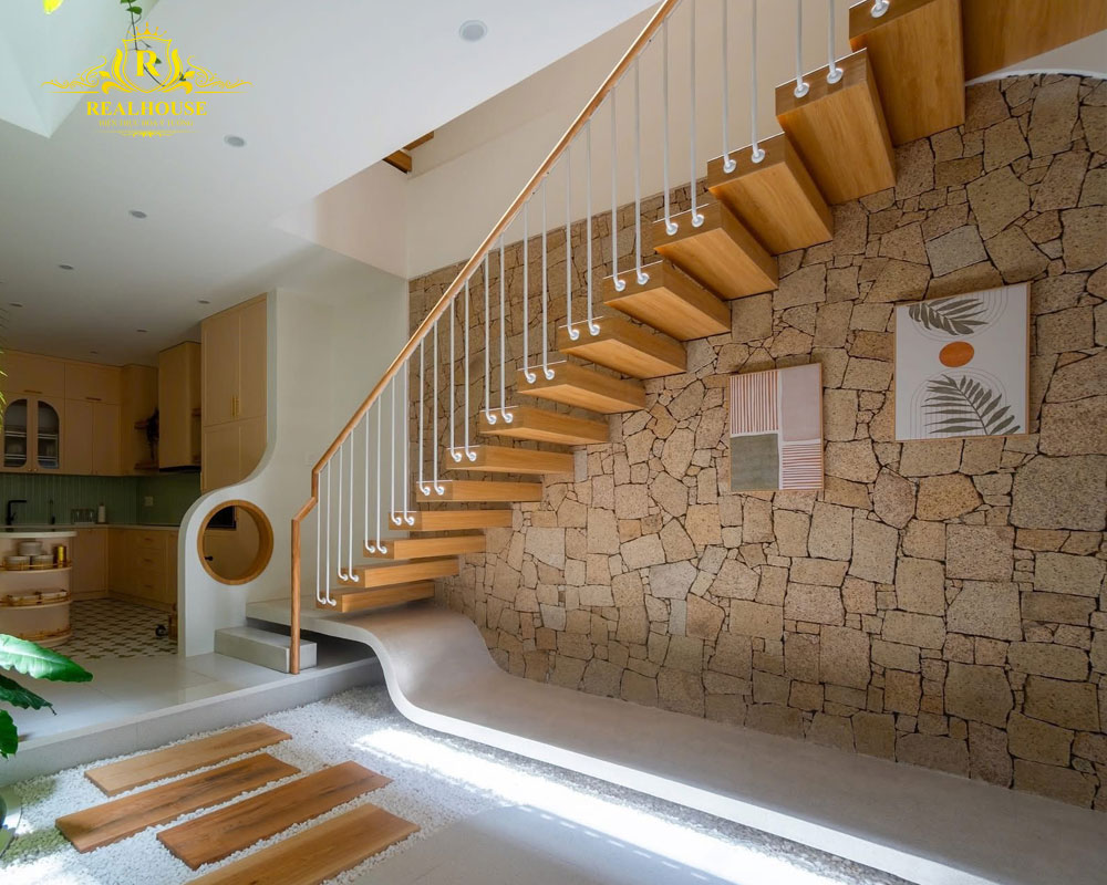 Cac-mau-cau-thang-pho-bien-cho-nha-cap-4-gac-lung-realhouse