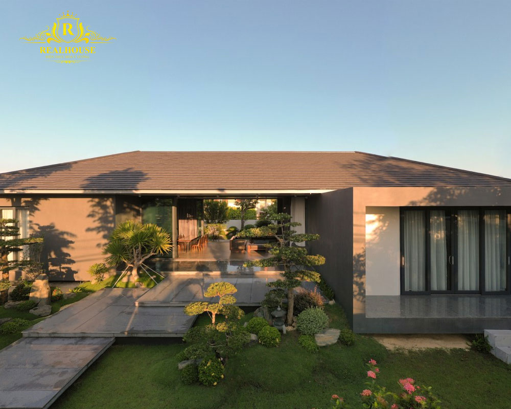 Cac-mau-nha-cap-4-dep-5x20-3-phong-ngu-duoc-ua-chuong-realhouse