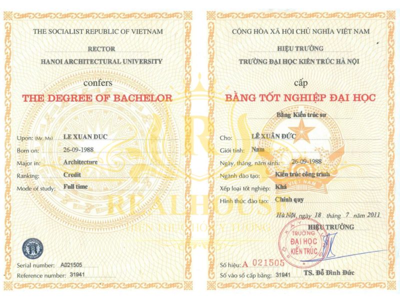 Bang-tot-nghiep-dai-hoc-giam-doc-le-xuan-duc-realhouse
