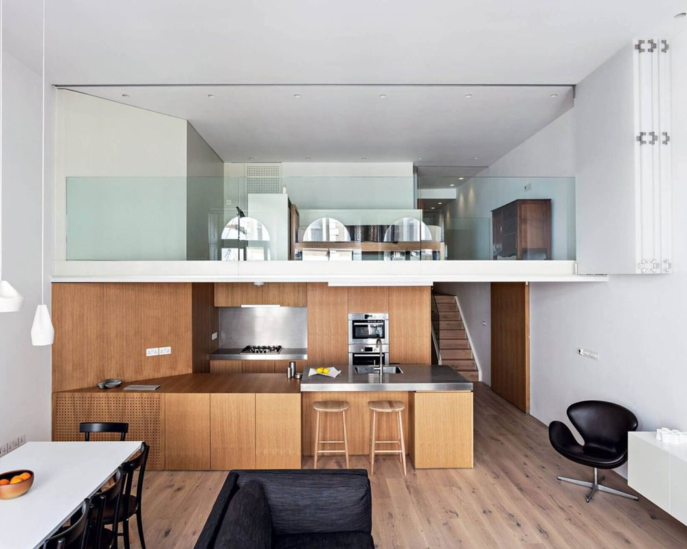 Noi-that-nha-gac-lung-phong-cach-hien-dai-toi-gian-realhouse