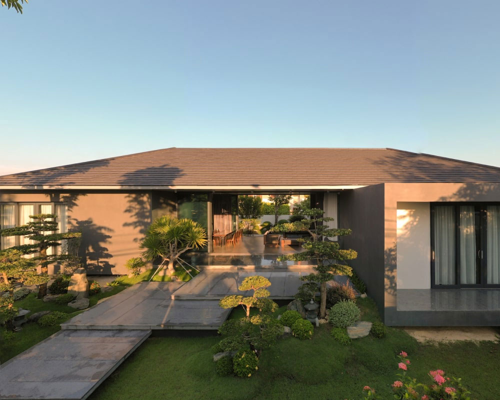 Nha-vuon-cap-4-co-gac-lung-realhouse