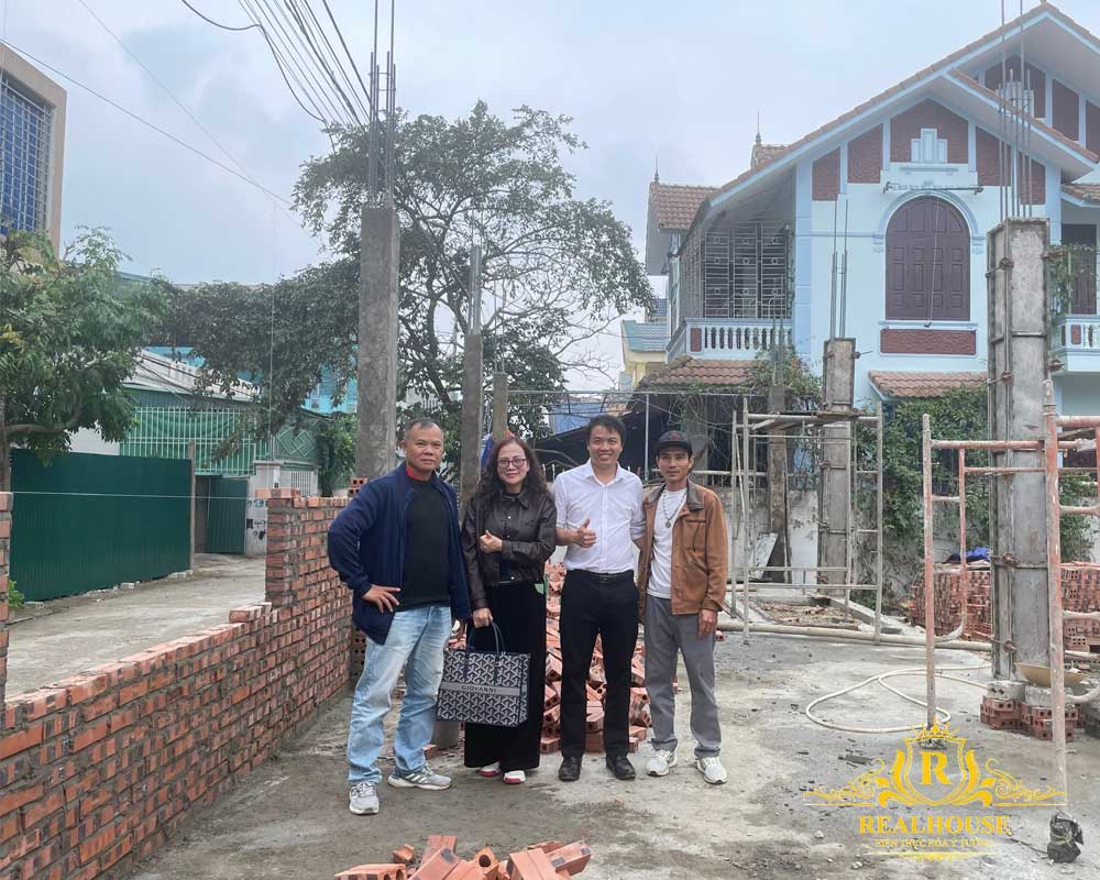 Thiet-ke-thi-cong-nha-pho-2-tang-chi-hung-o-thanh-hoa-1-realhouse