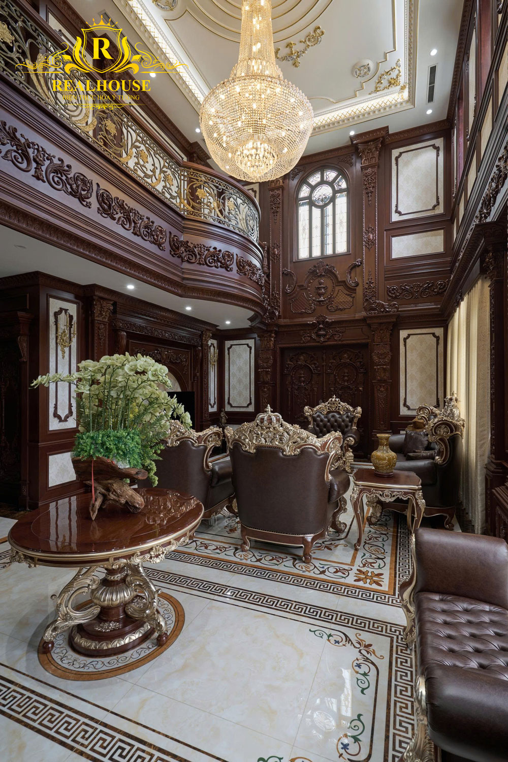 Thiet-ke-phong-khach-thong-tang-rong-thoang-an-tuong-4-realhouse