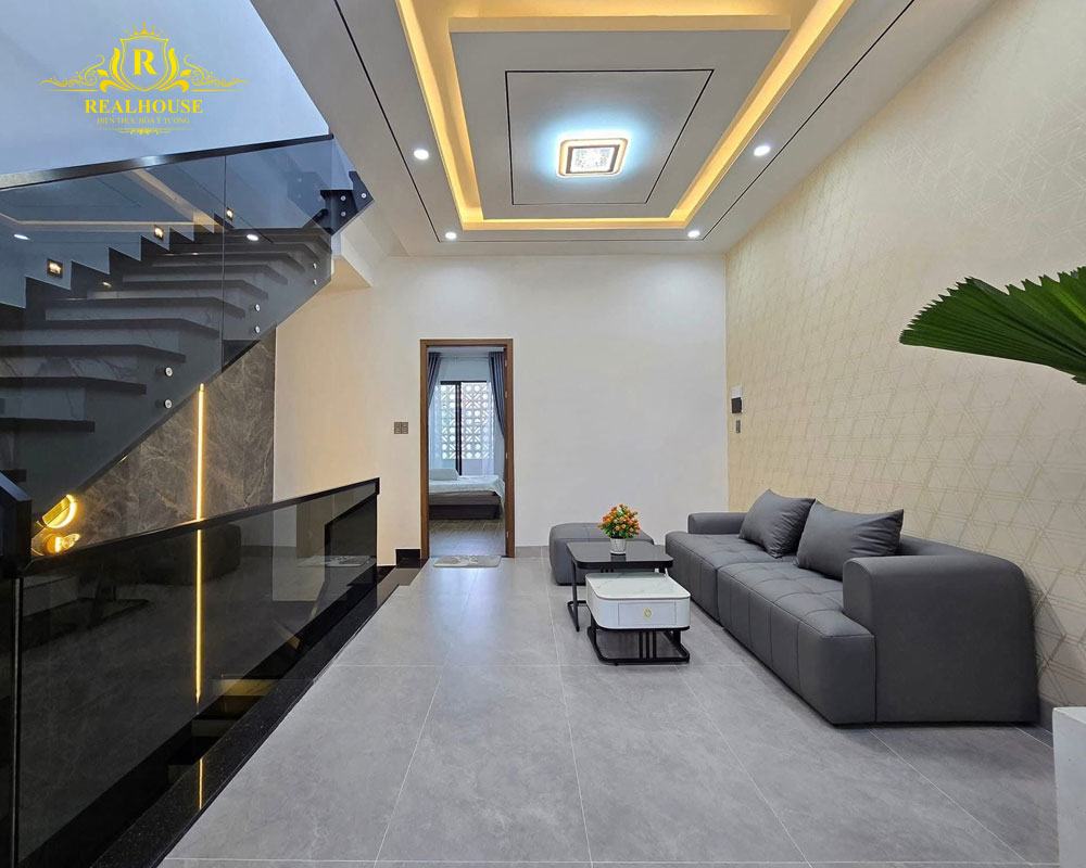 Uu-diem-noi-bat-cua-nha-3-tang-gac-lung-realhouse