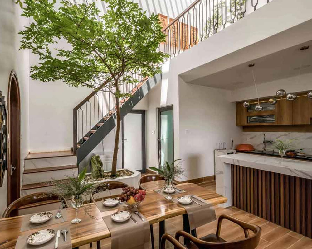 Nha-30m2-gac-lung-phong-cach-hien-dai-ket-hop-kinh-cuong-luc-1-realhouse